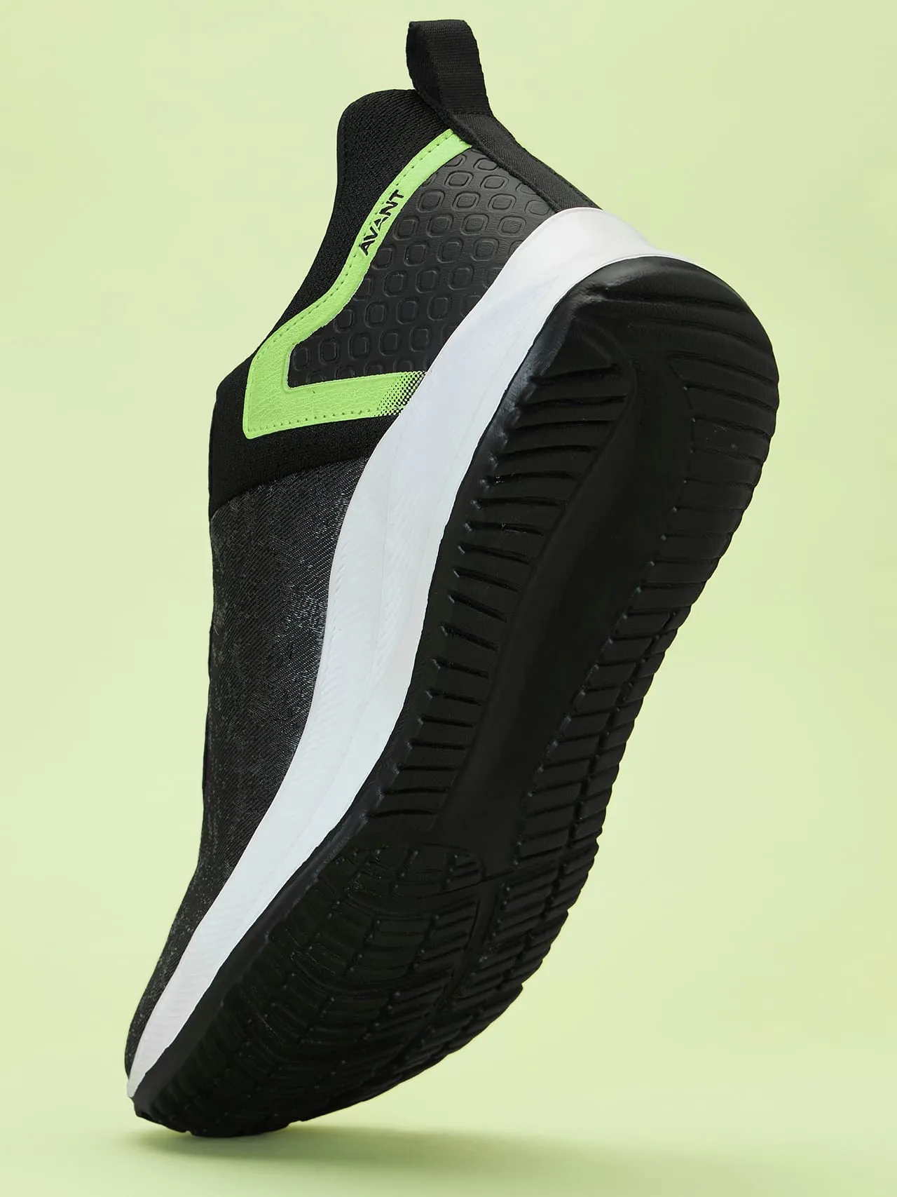 Avant Men's Omega Walking shoes-Black