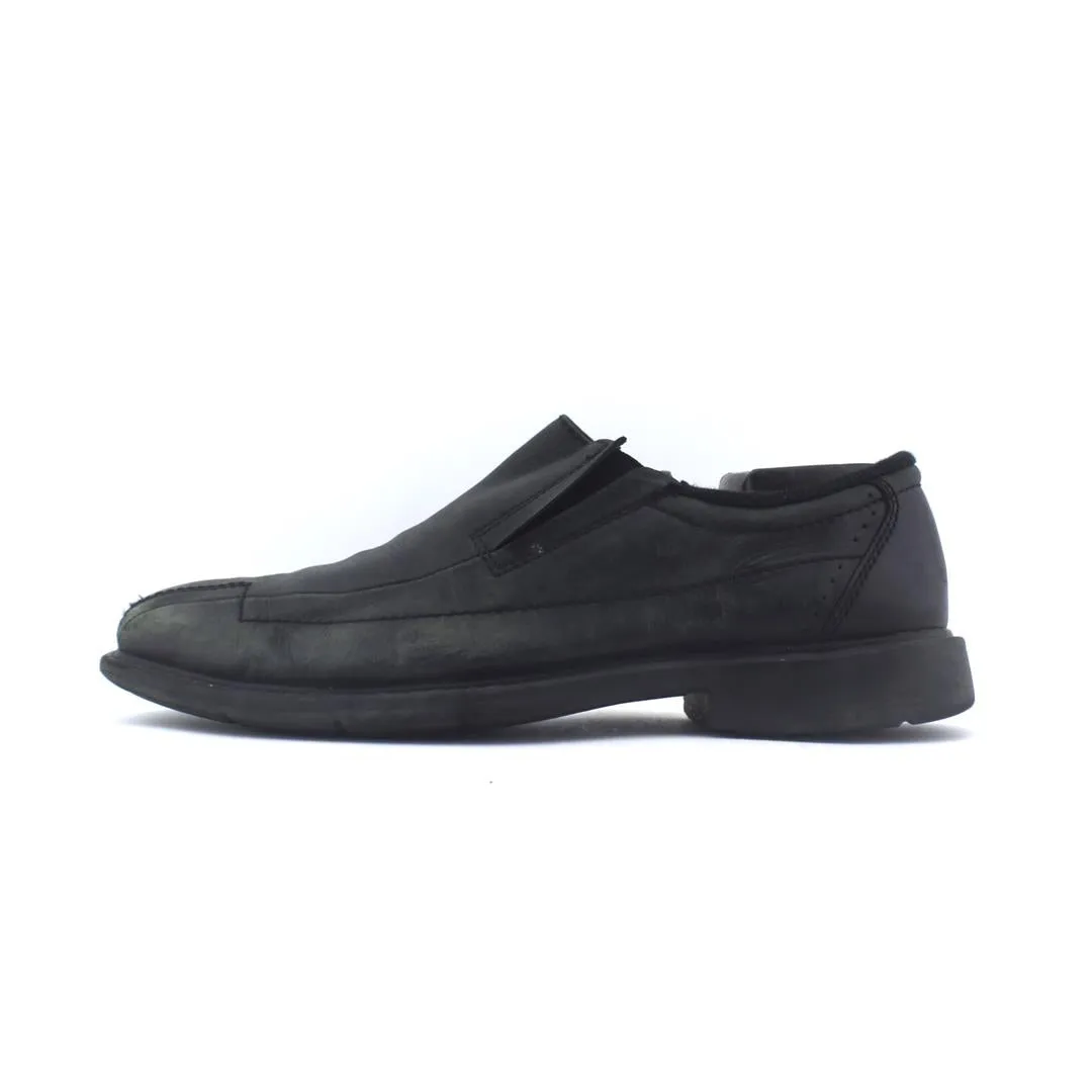 CLARKS EST1825