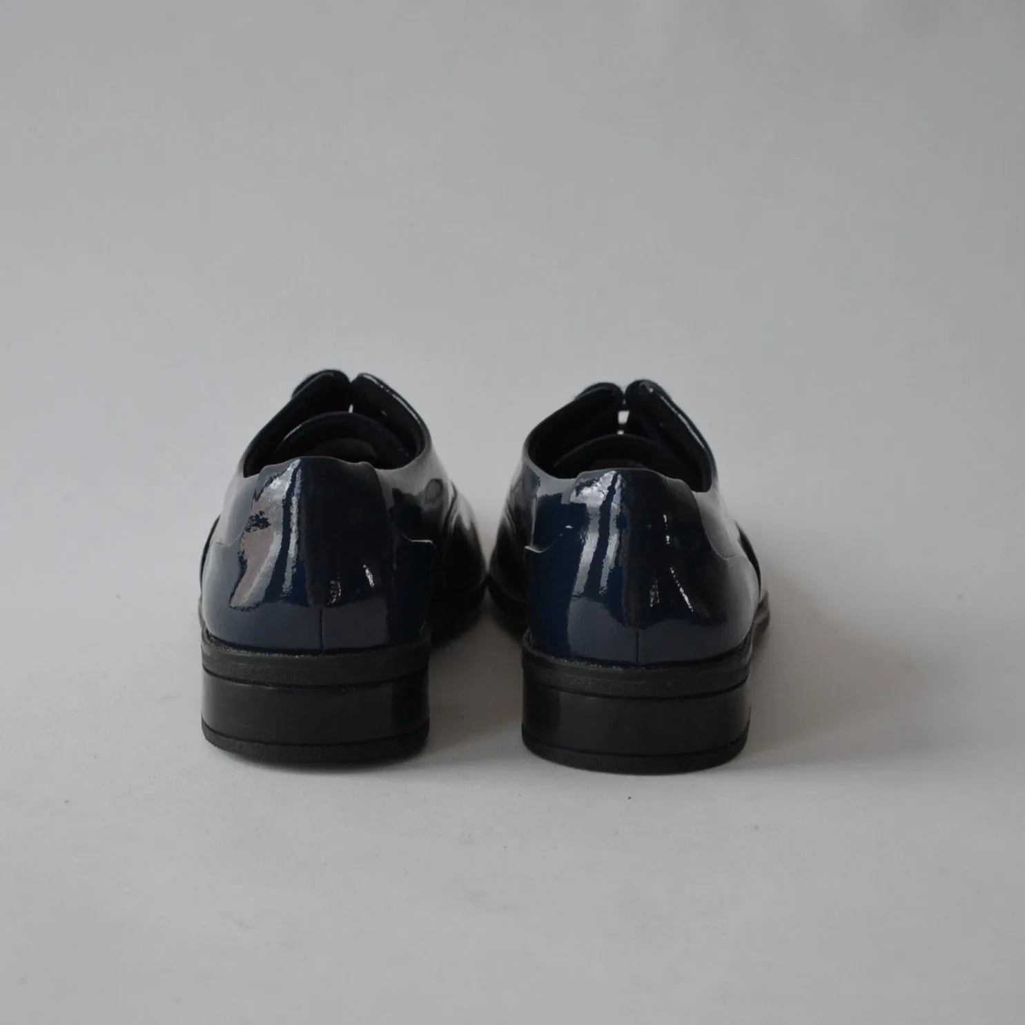 Clarks Navy Shoes Shoe Size 3.5