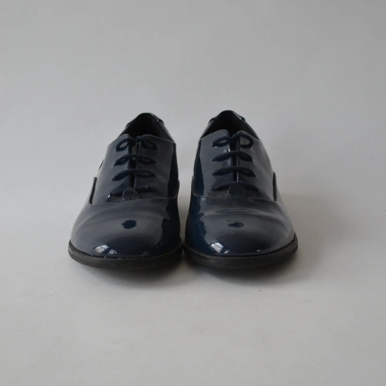 Clarks Navy Shoes Shoe Size 3.5