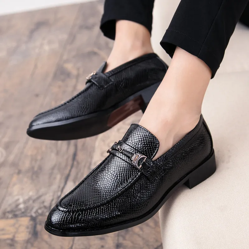 Hairdresser leather shoes for men with suit pants snake pattern pointed toe casual nightclub bar slip-on leather shoes T stage social guy