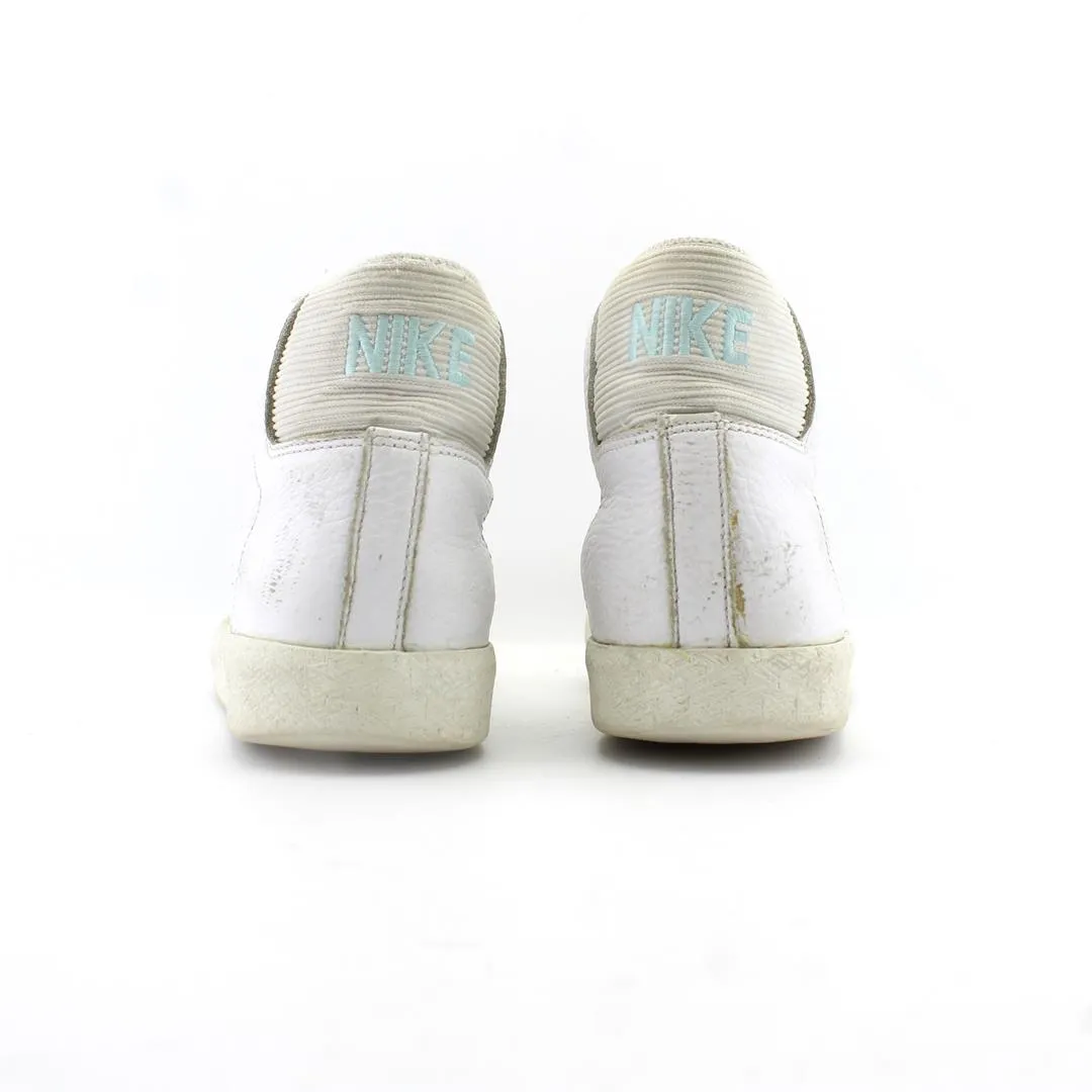 NIKE BLAZER MID