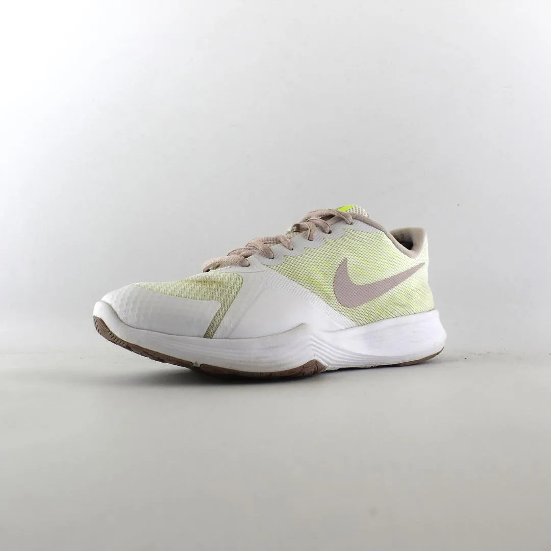 NIKE CITY TRAINER