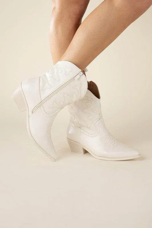 Womens Shoes Willa-1 Western Boots